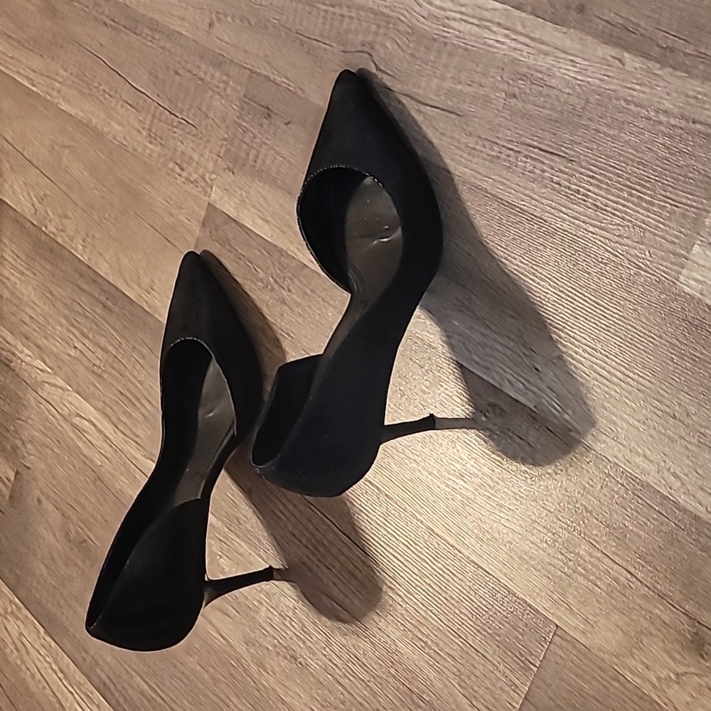 White House Black Market Elegant Black Dorsay Stiletto Heels